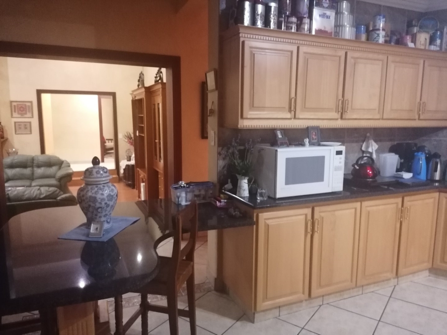 5 Bedroom Property for Sale in Doringkruin North West